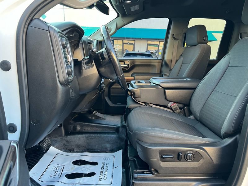 Used 2020 Chevrolet Silverado 2500 LT w/ Convenience Package image 17