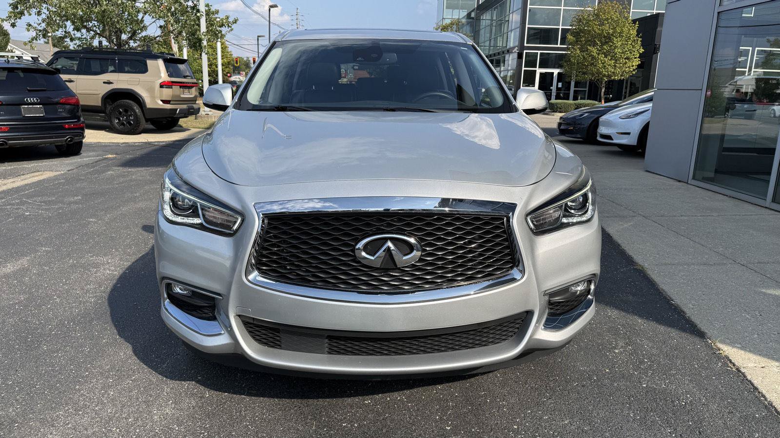 Used 2019 INFINITI QX60 Pure AWD/4WD image 10