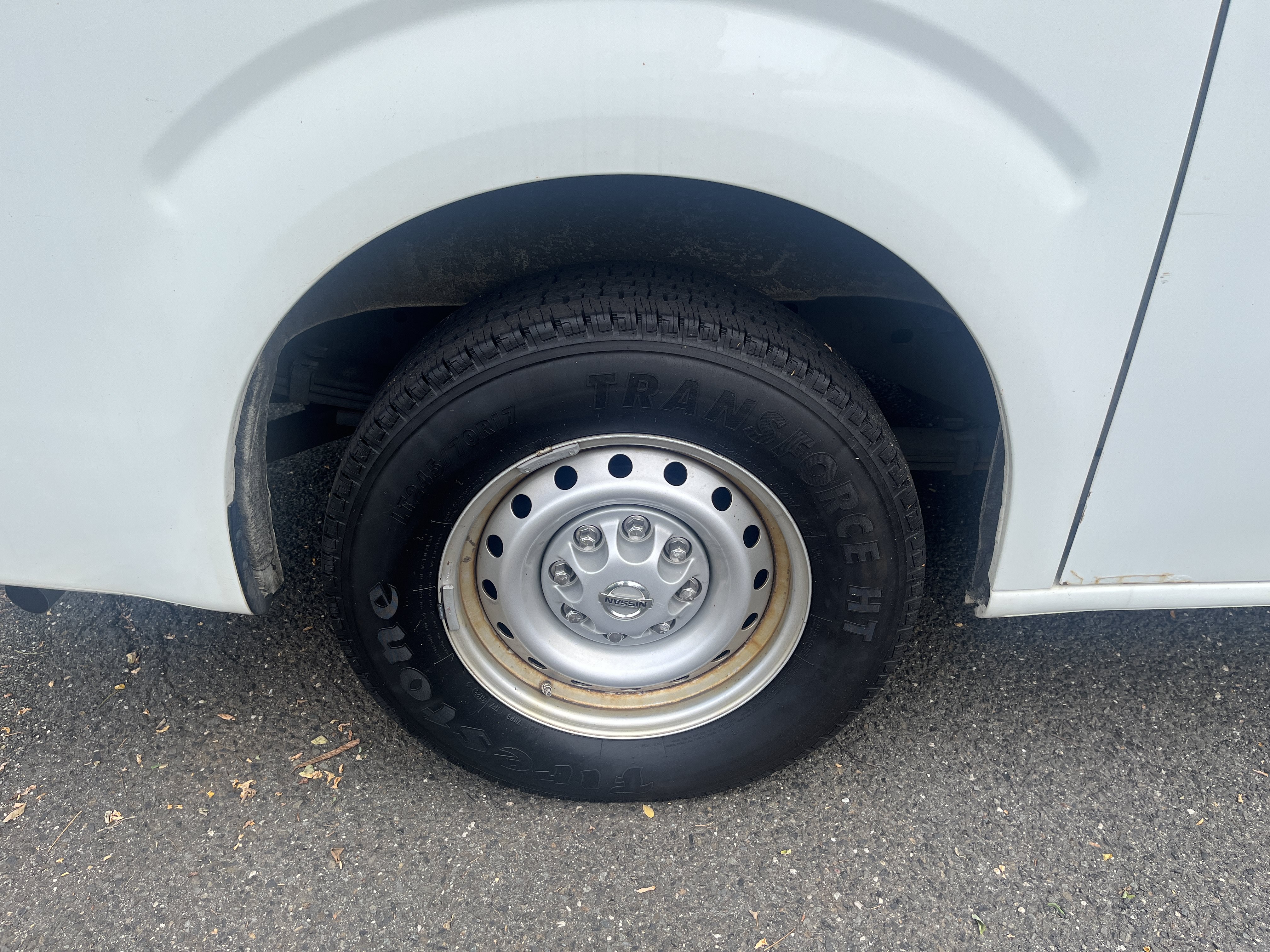Used 2019 Nissan NV 2500 S w/ Back Door Glass Package RWD image 10