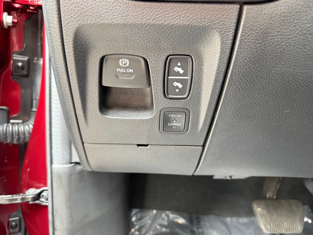Used 2022 RAM 1500 Limited AWD/4WD image 9