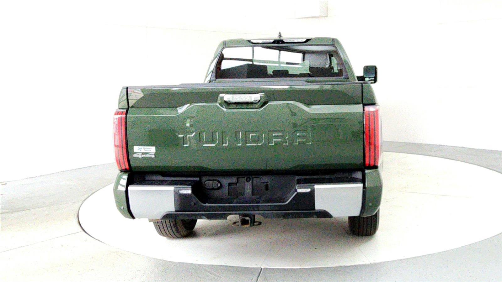 Used 2023 Toyota Tundra Limited AWD/4WD image 5