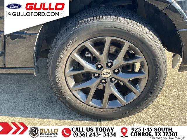 Used 2017 Ford Expedition Limited w/ Equipment Group 301A AWD/4WD image 31