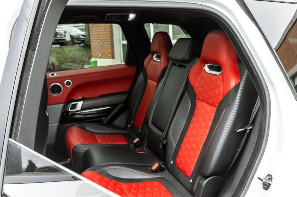 Used 2020 Land Rover Range Rover Sport SVR image 34