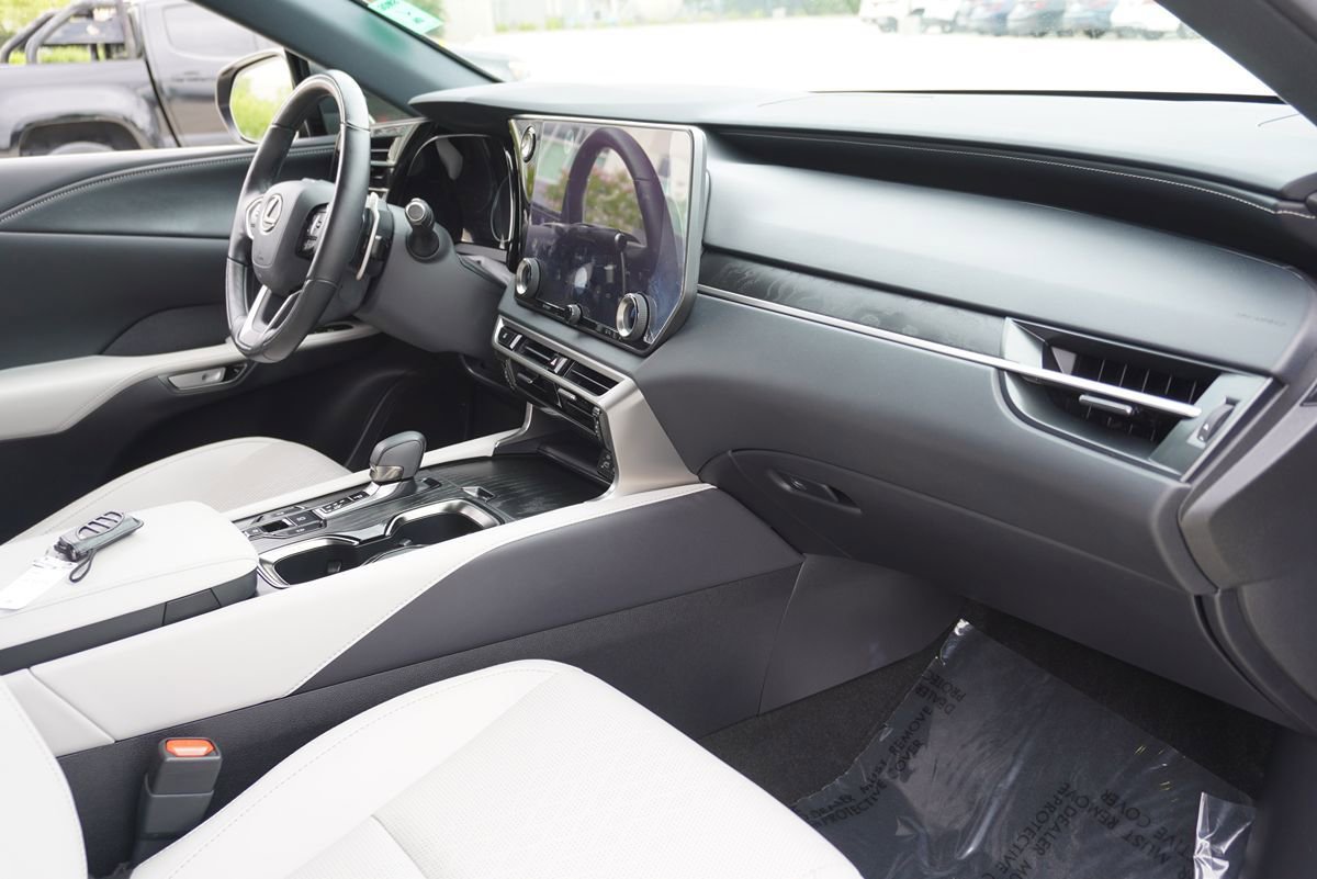 Used 2024 Lexus RX 350 Premium w/ Accessory Package (Z1) FWD image 14
