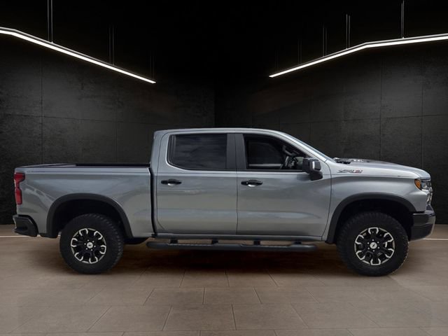 Used 2023 Chevrolet Silverado 1500 ZR2 w/ Technology Package AWD/4WD image 9