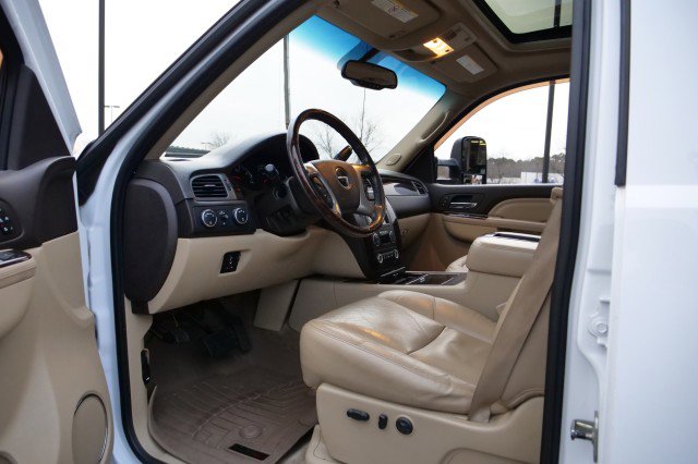 Used 2011 GMC Sierra 3500 Denali image 20