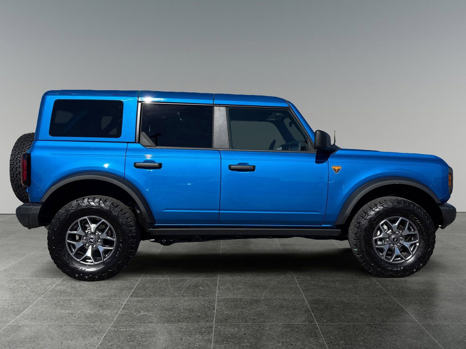 Used 2025 Ford Bronco Badlands AWD/4WD image 8