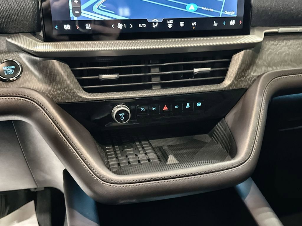 Used 2025 Ford Explorer Platinum w/ Ultimate Package image 22