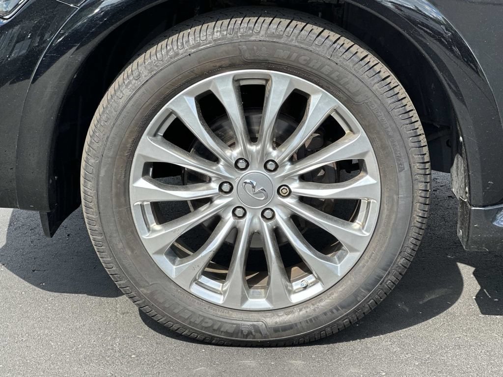 Used 2015 INFINITI QX80 4WD image 9
