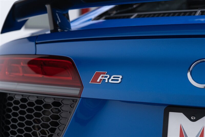 Used 2017 Audi R8 V10 plus AWD/4WD image 32