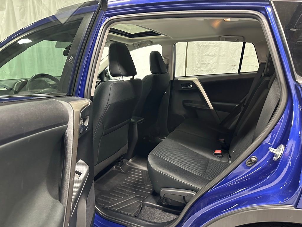 Used 2015 Toyota RAV4 XLE image 35