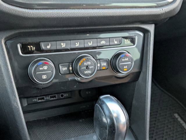 Used 2019 Volkswagen Tiguan SE w/ Panoramic Sunroof Package image 19