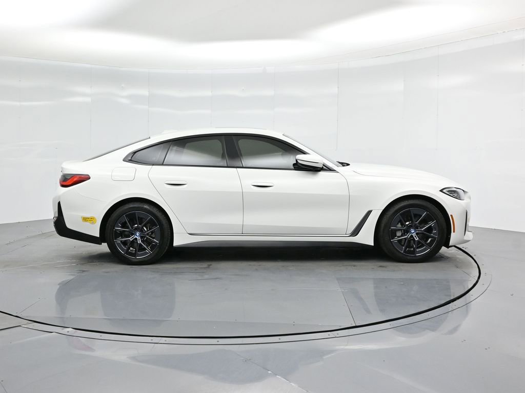 Used 2022 BMW i4 eDrive40 w/ Premium Package image 24