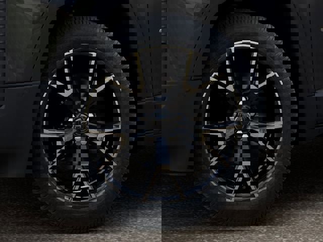 New 2026 Jeep Cherokee Overland image 2