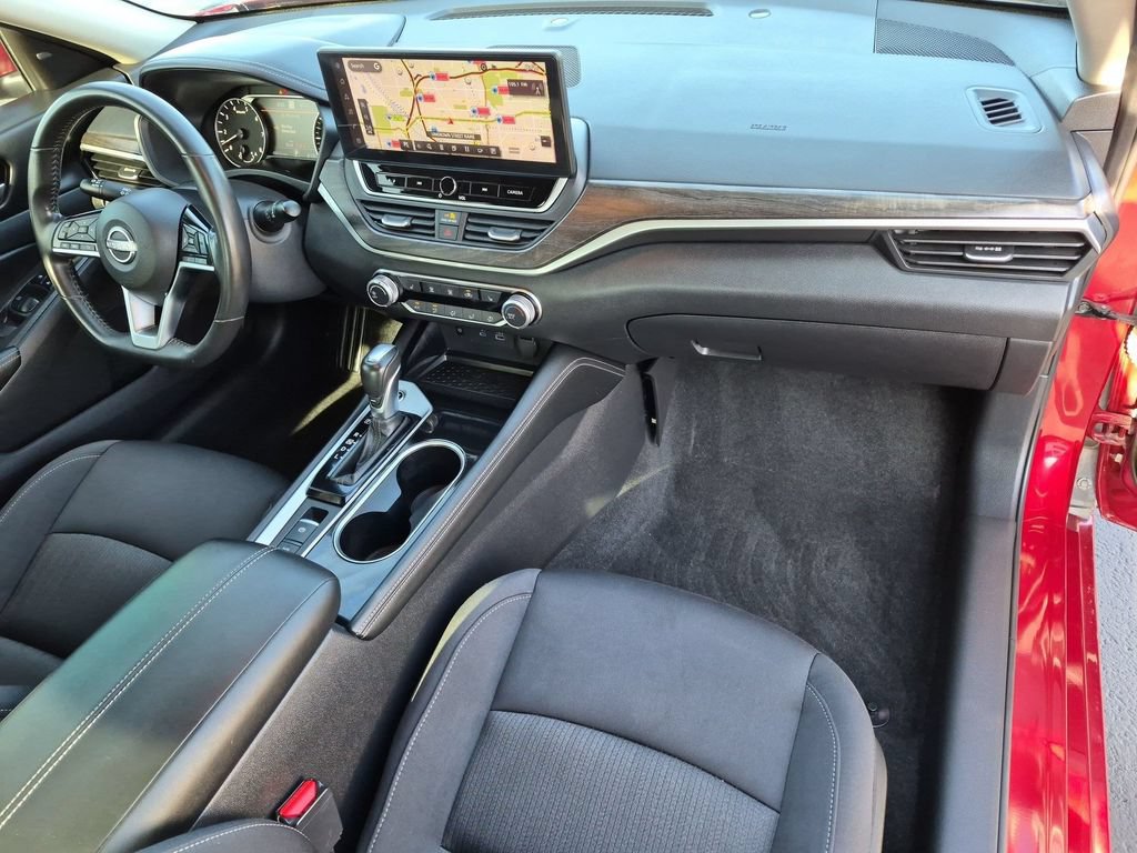 Used 2024 Nissan Altima 2.5 SV w/ SV Premium Package AWD/4WD image 30