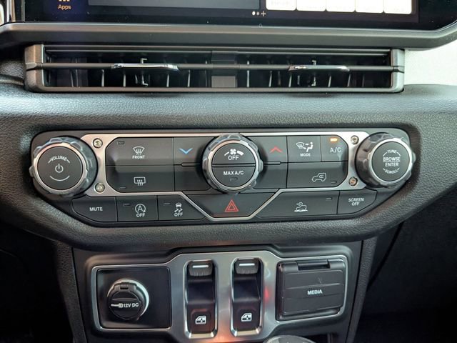 New 2026 Jeep Wrangler Sport AWD/4WD image 20