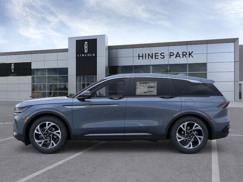 New 2026 Lincoln Nautilus Premier image 3