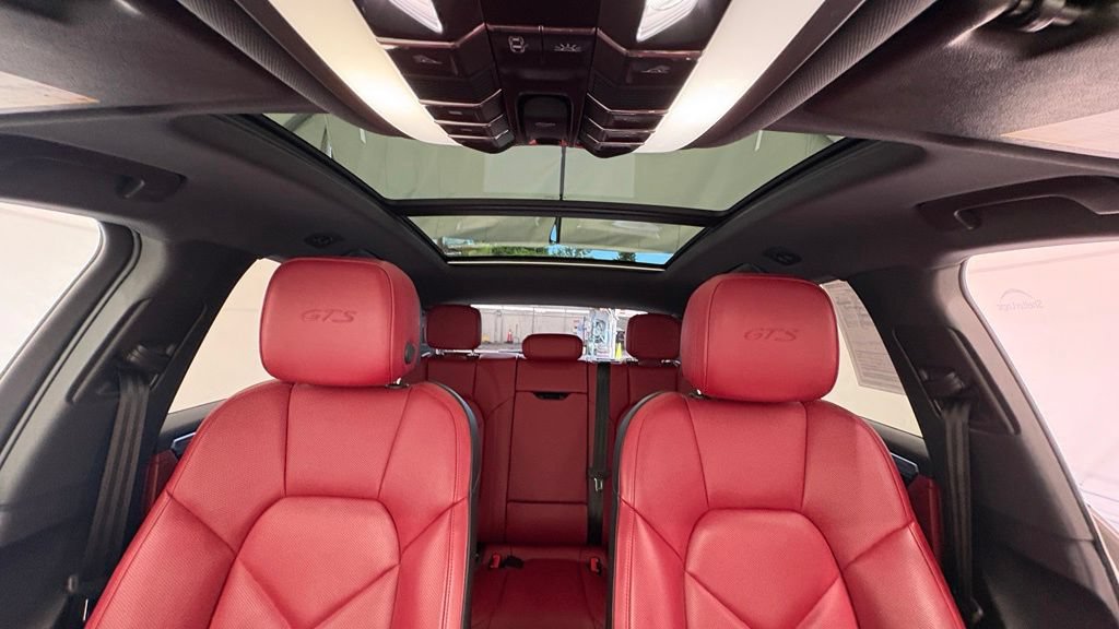 Used 2023 Porsche Macan GTS AWD/4WD image 31
