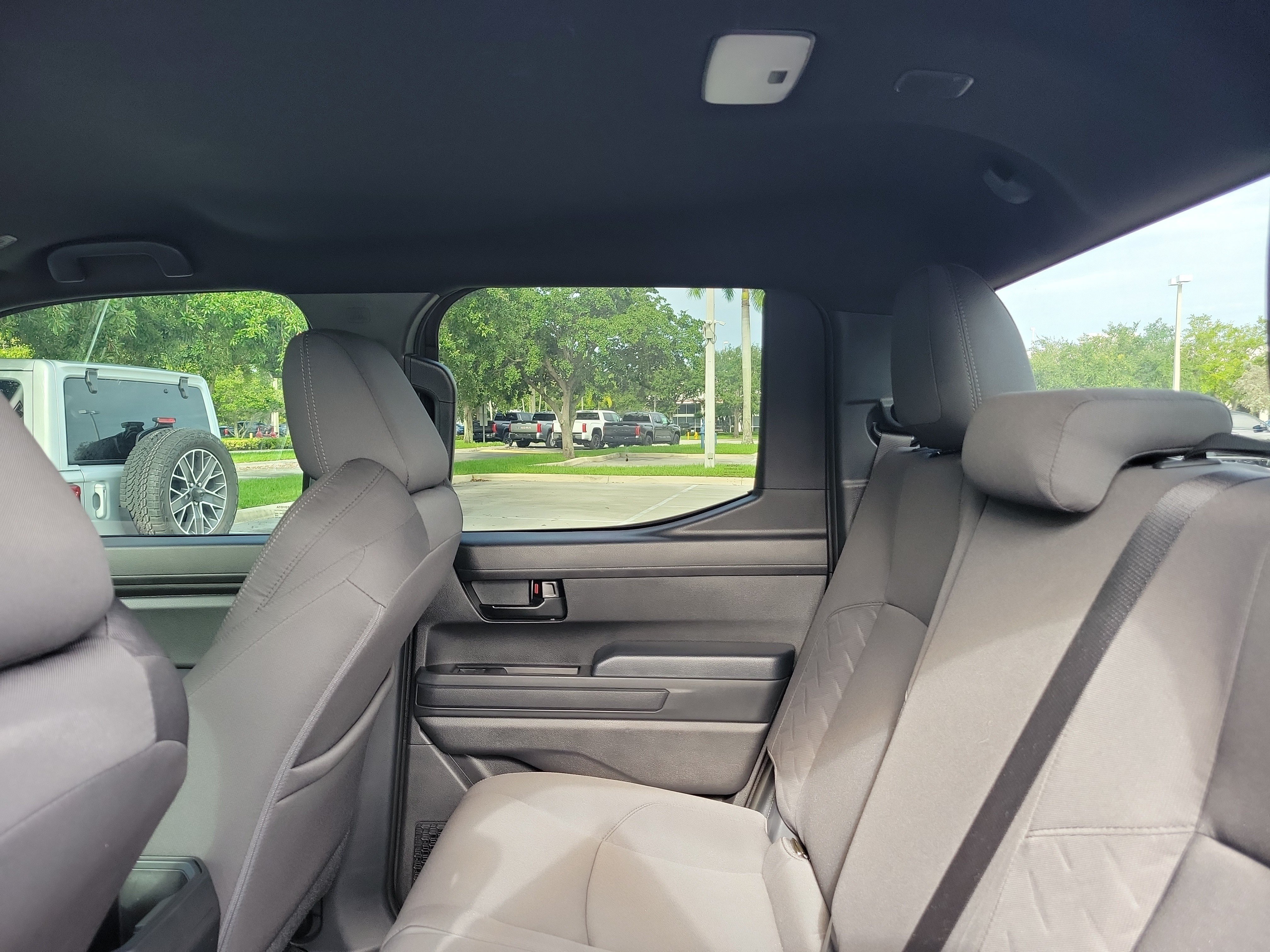 Certified 2025 Toyota Tacoma SR5 AWD/4WD image 13