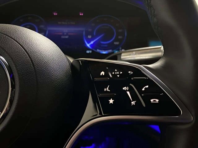 Used 2023 Mercedes-Benz EQS 580 4MATIC Sedan image 33