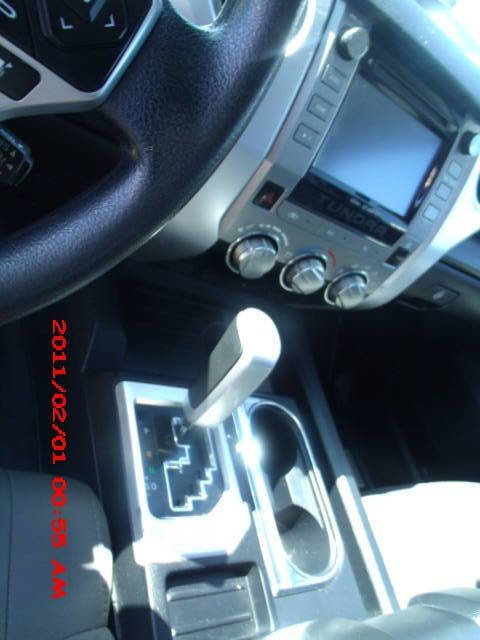Used 2018 Toyota Tundra SR5 w/ SR5 Upgrade Package RWD image 10