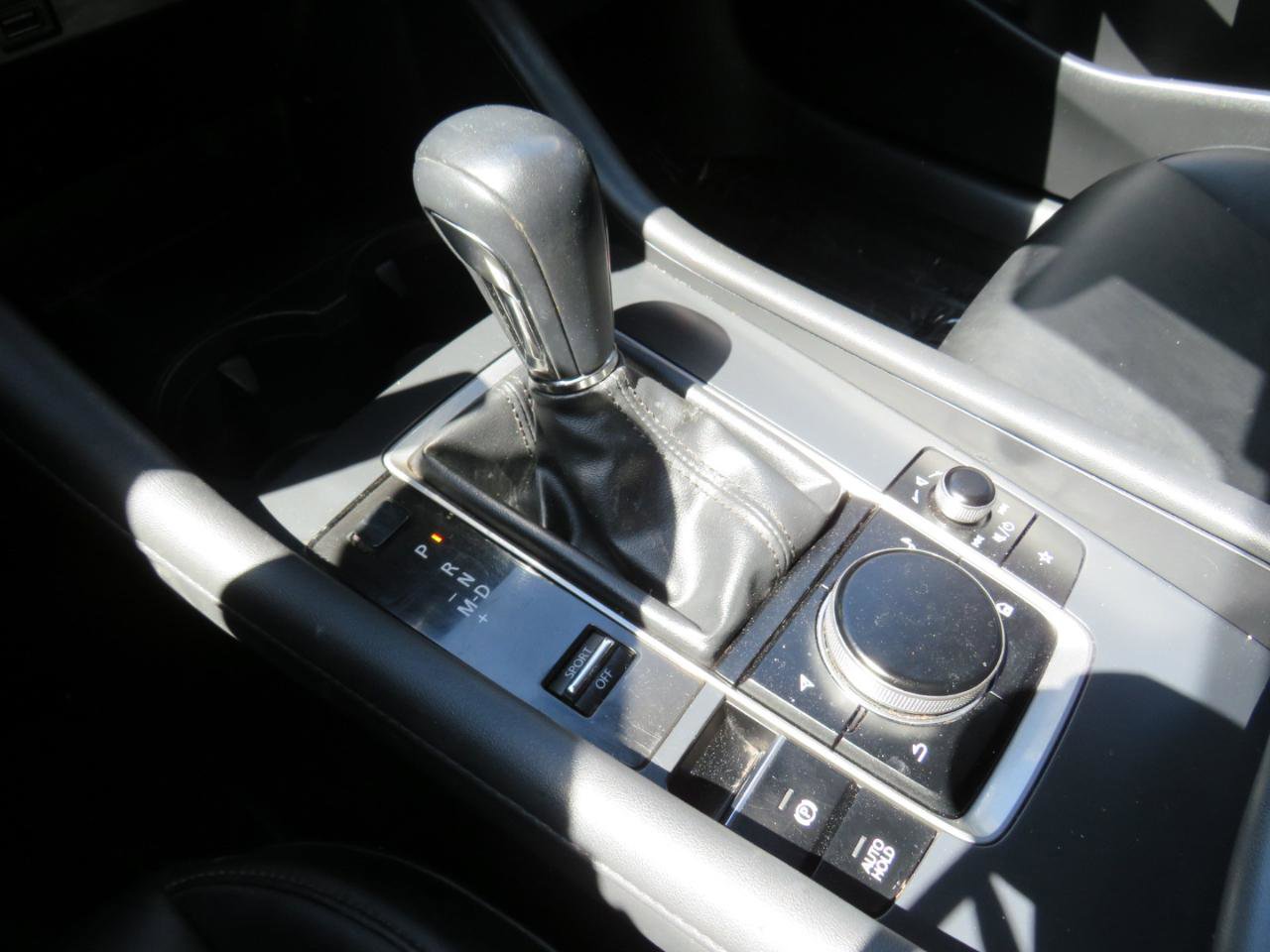 Used 2021 MAZDA MAZDA3 s image 26