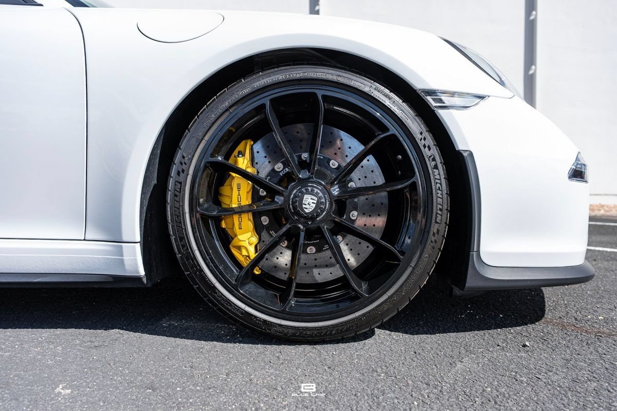 Used 2016 Porsche 911 R RWD image 12