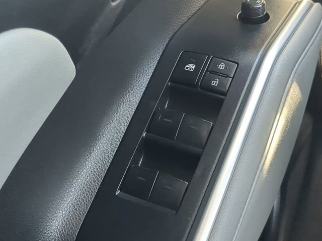 Used 2023 Toyota Highlander XLE image 24