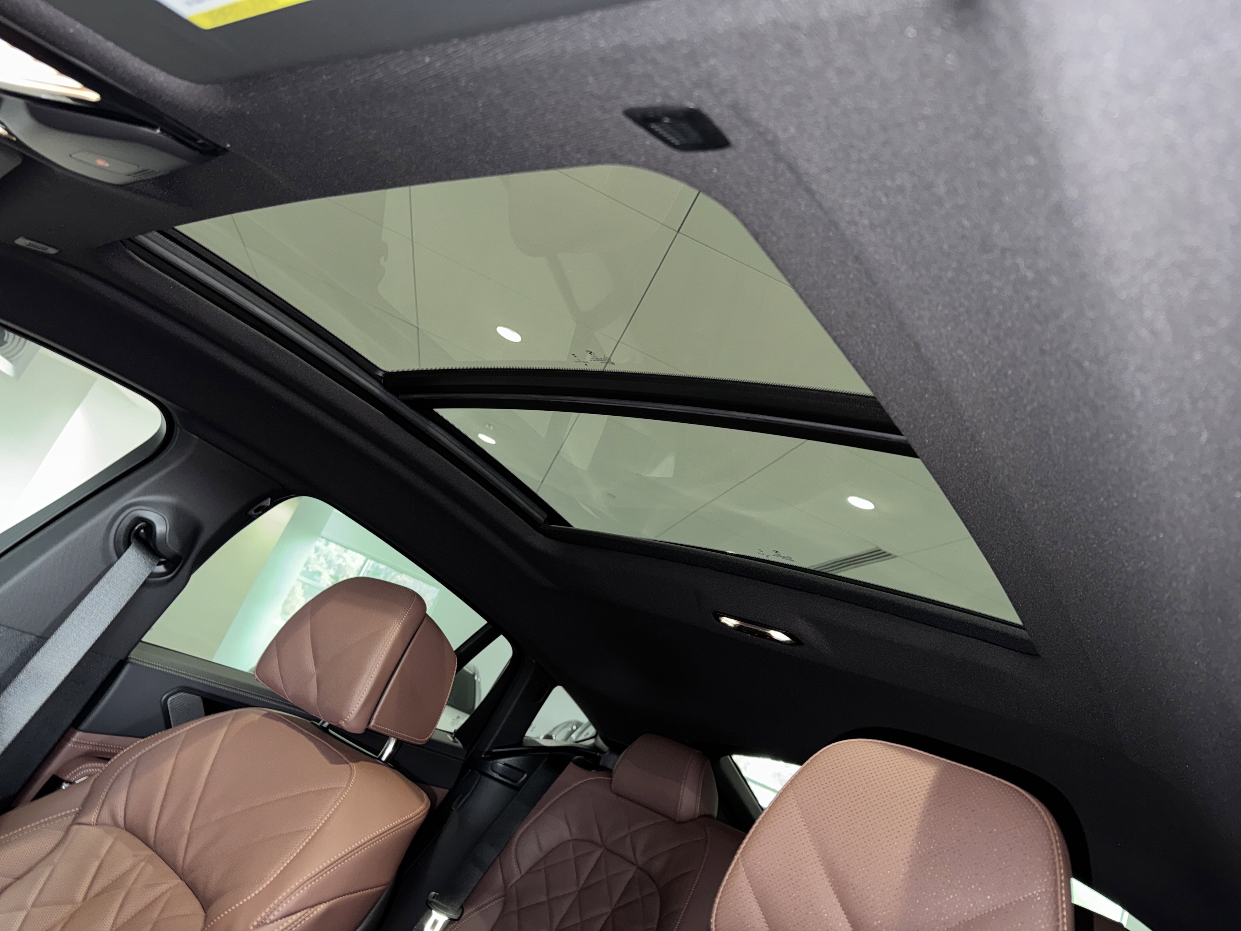 New 2026 BMW X6 xDrive40i w/ Climate Comfort Package image 23