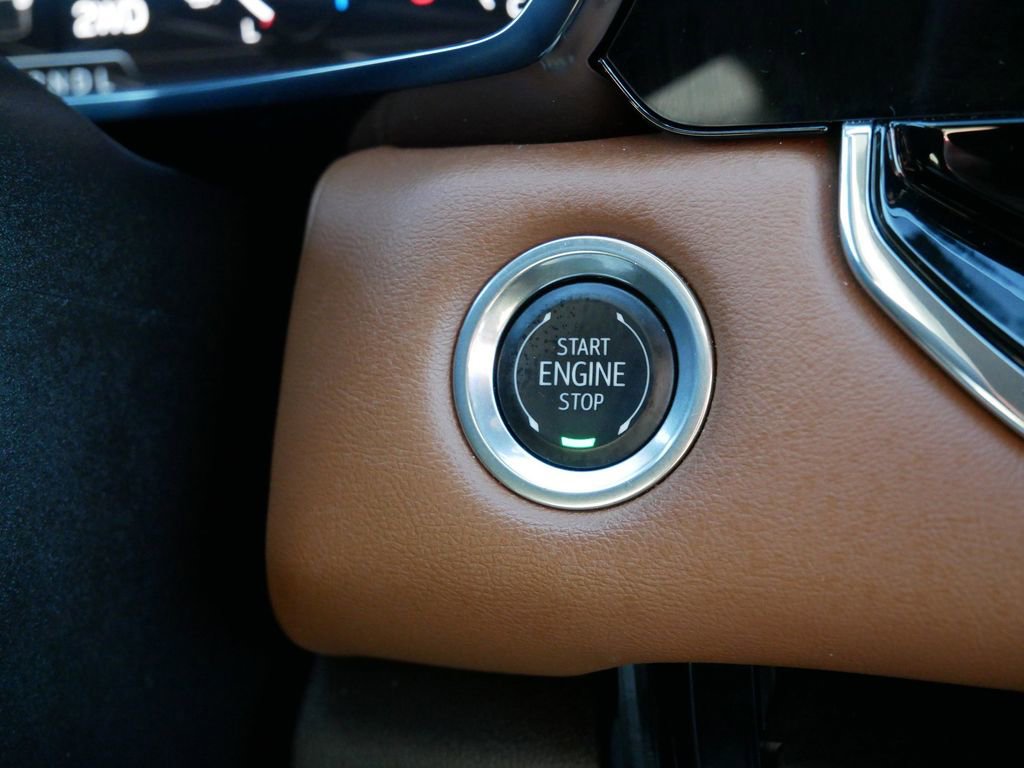 Used 2025 GMC Canyon AT4 w/ Nightfall Edition image 25