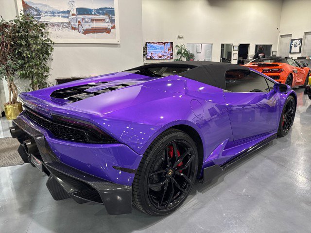 Used 2017 Lamborghini Huracan LP 610-4 image 12