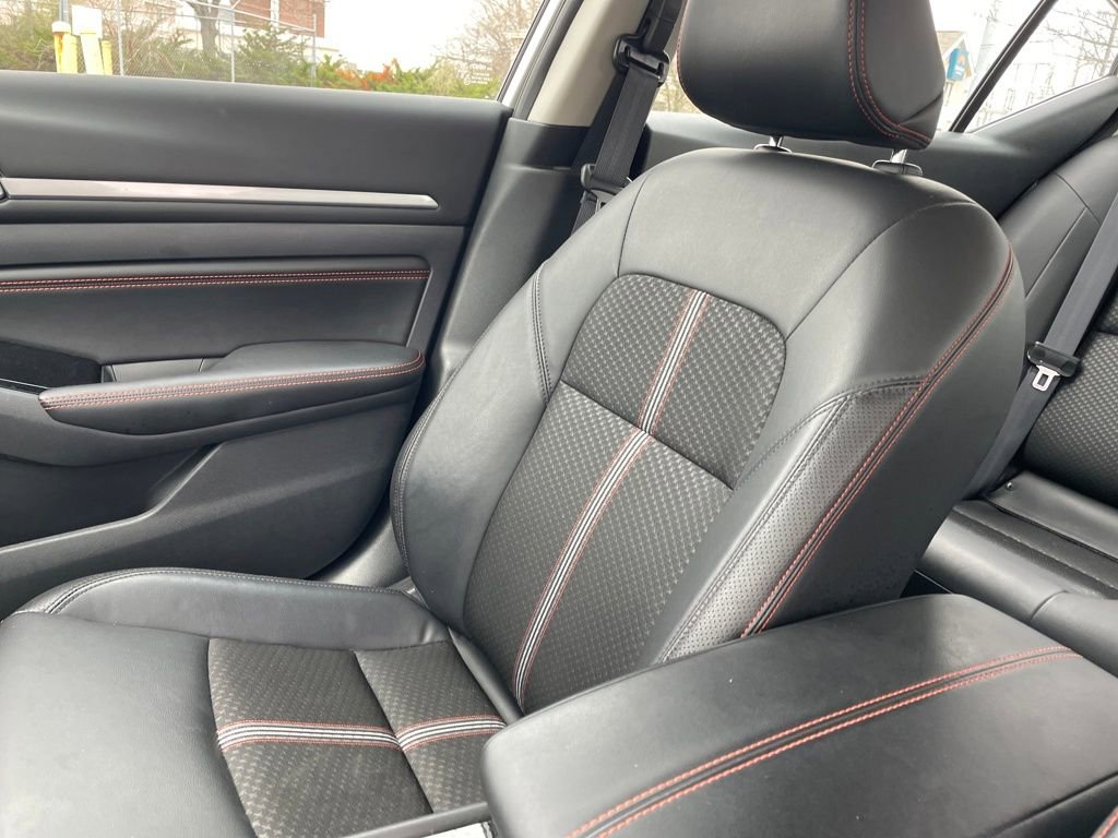 Used 2023 Nissan Altima 2.5 SR image 10