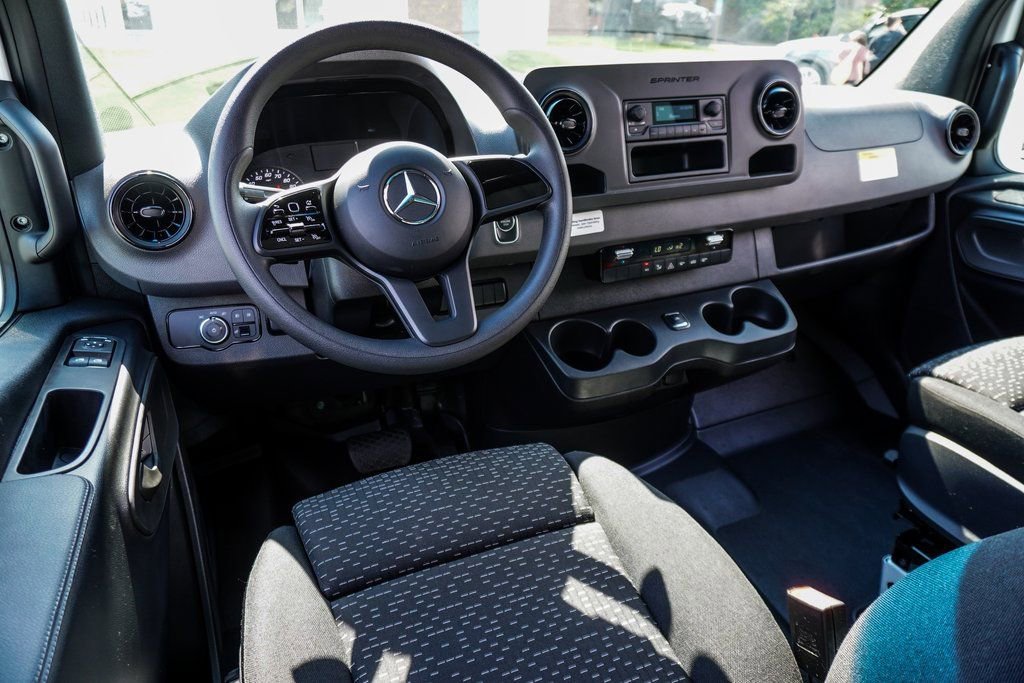 Used 2021 Mercedes-Benz Sprinter 3500 w/ Swivel Seat Package image 28