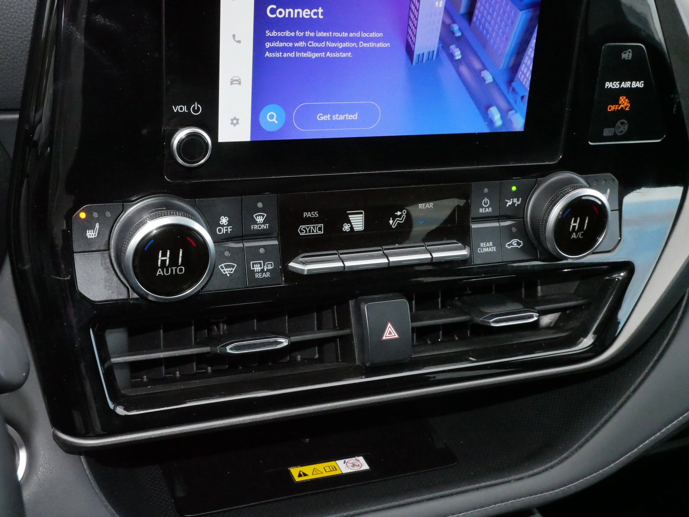 Certified 2024 Toyota Highlander XLE image 23