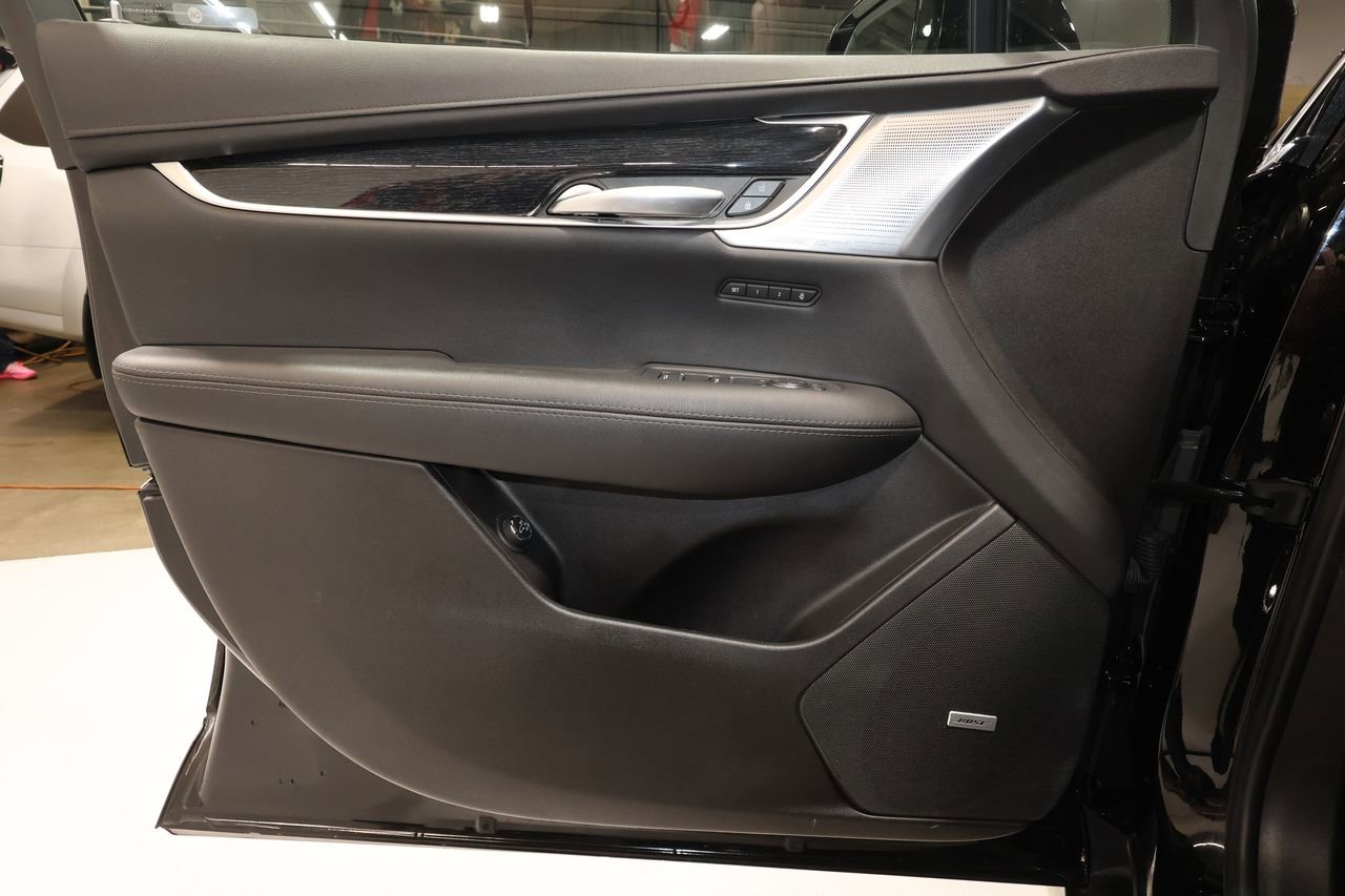Certified 2025 Cadillac XT5 Premium Luxury image 22