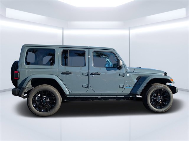 Used 2024 Jeep Wrangler Unlimited Sahara image 2