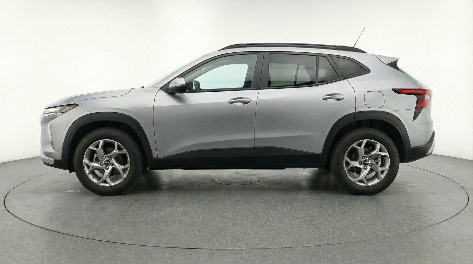 Used 2025 Chevrolet Trax LT image 5