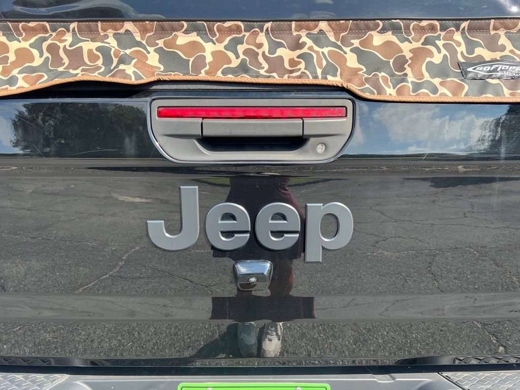 Used 2022 Jeep Gladiator Sport AWD/4WD image 6