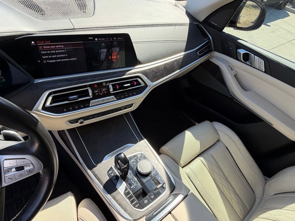 Used 2021 BMW X7 xDrive40i w/ Dynamic Handling Package image 18