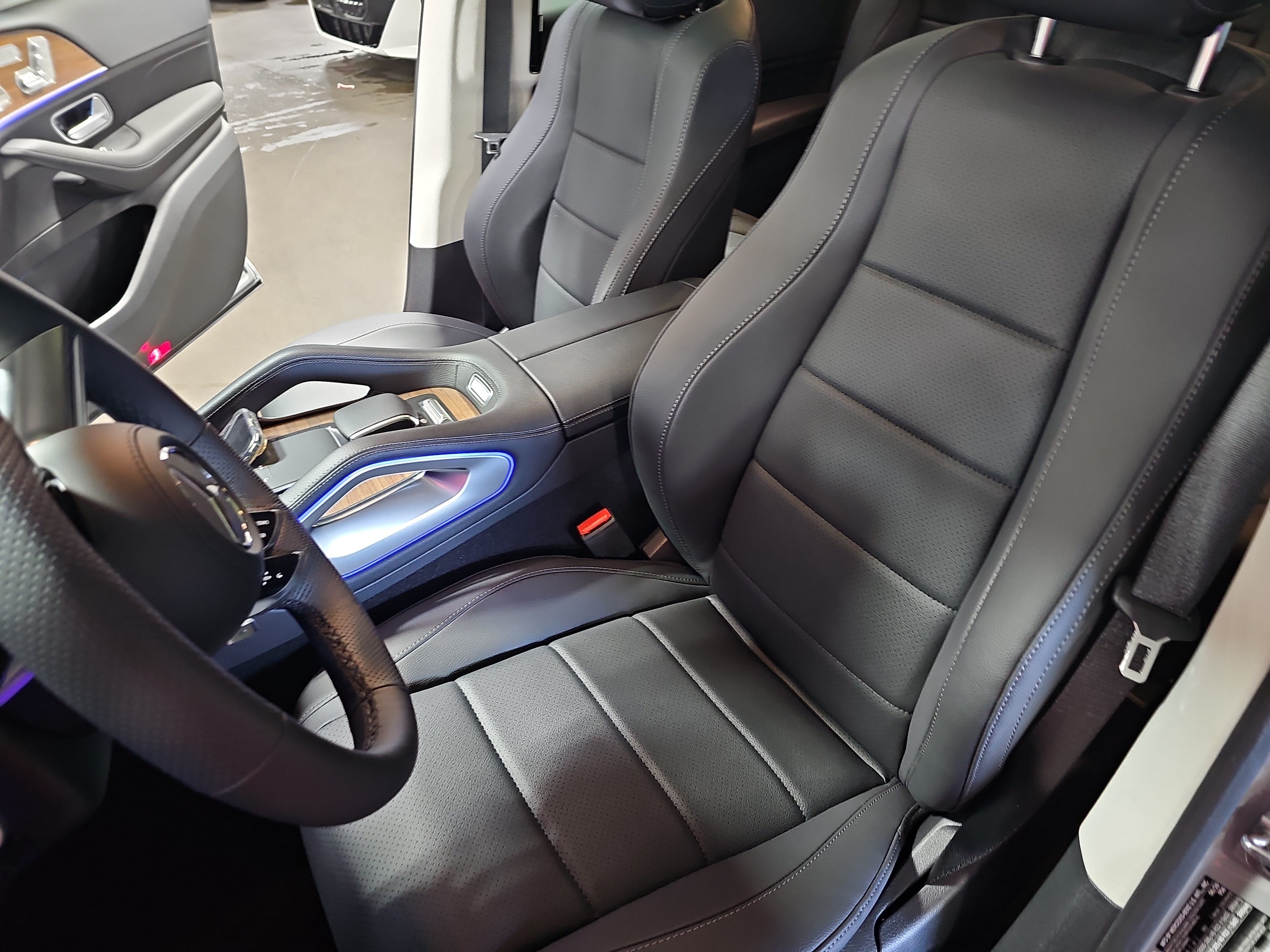 New 2026 Mercedes-Benz GLS 450 4MATIC image 15