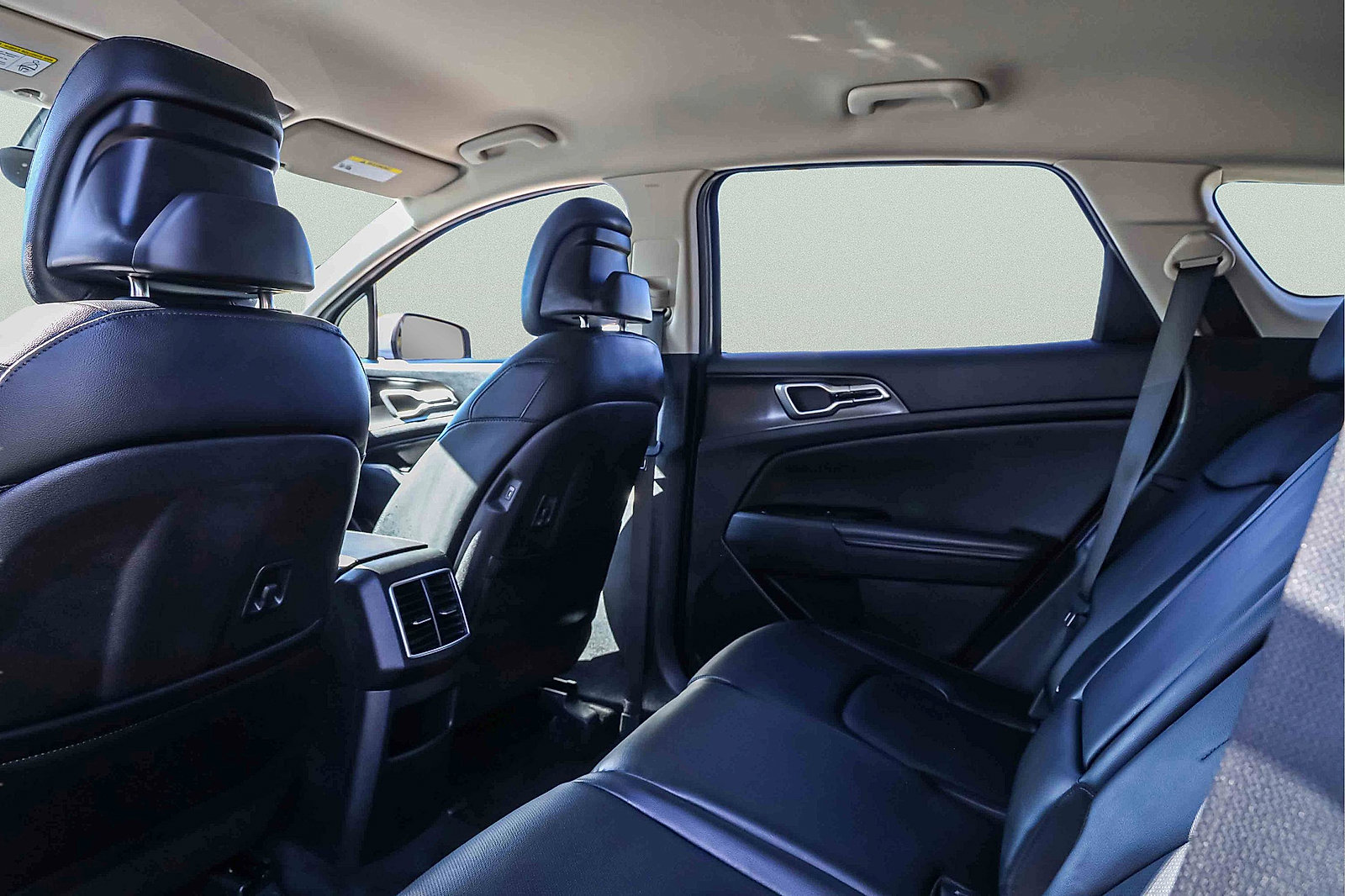 Certified 2023 Kia Sportage EX image 22