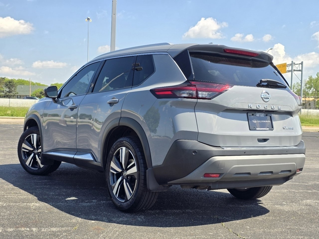 Used 2021 Nissan Rogue SL AWD/4WD image 13