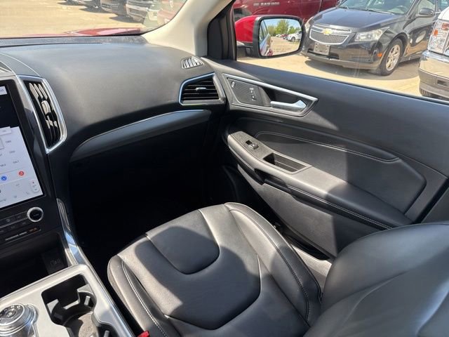 Used 2021 Ford Edge Titanium w/ Class II Trailer Tow Package AWD/4WD image 20