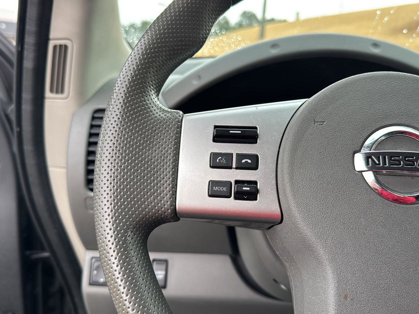 Used 2020 Nissan Frontier SV image 18