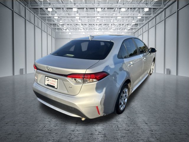 Used 2021 Toyota Corolla LE FWD image 5