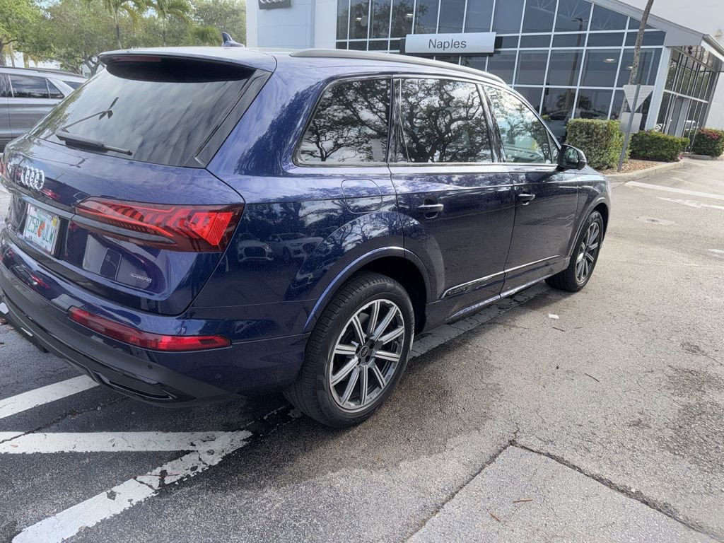 Certified 2023 Audi Q7 2.0T Premium Plus image 4