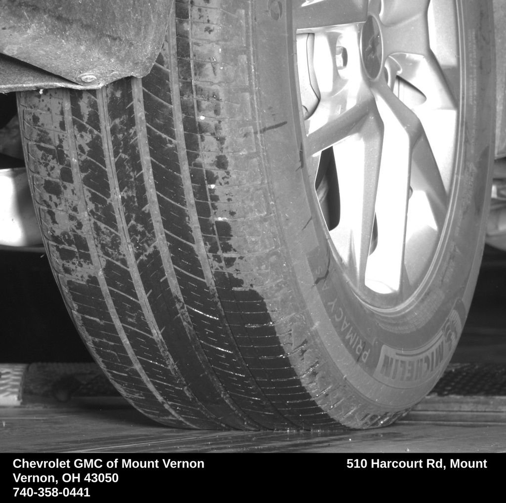 Used 2024 Chevrolet Equinox LT FWD image 19