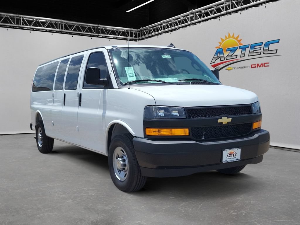 New 2026 Chevrolet Express 3500 LS RWD image 3