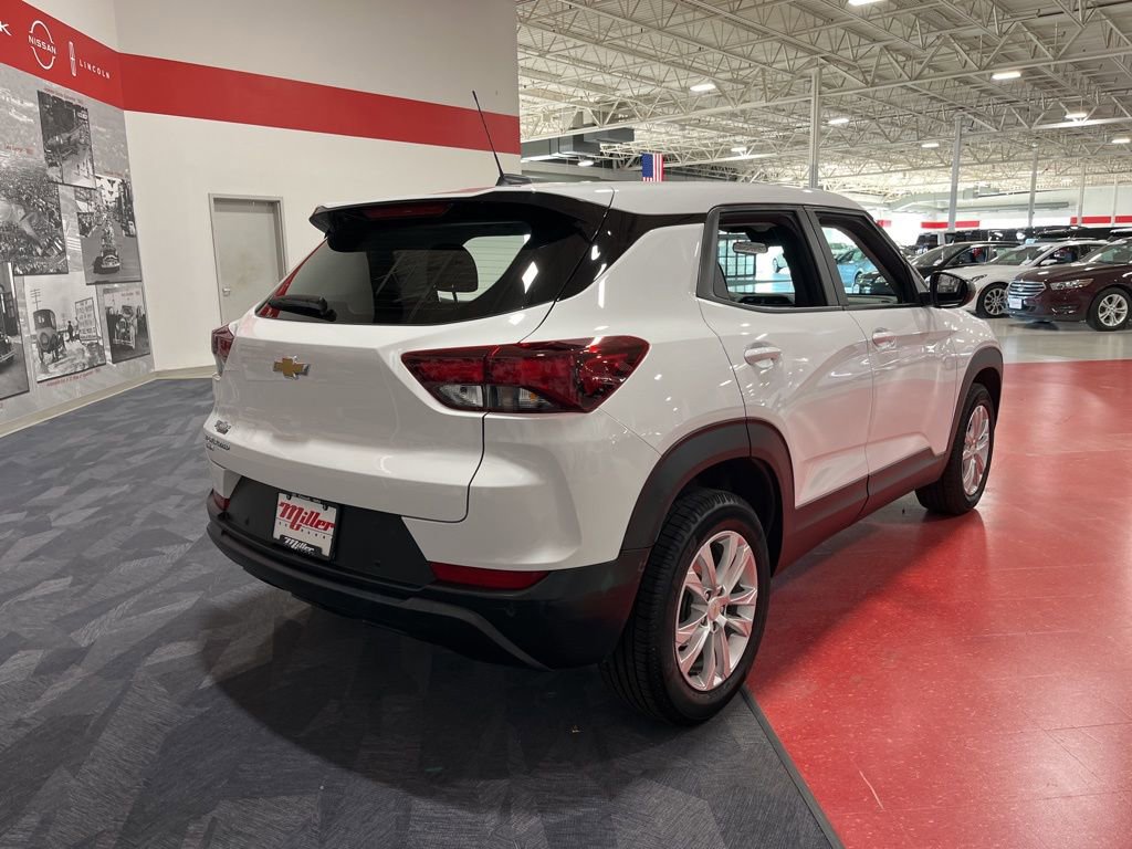 Certified 2023 Chevrolet TrailBlazer LS AWD/4WD image 3