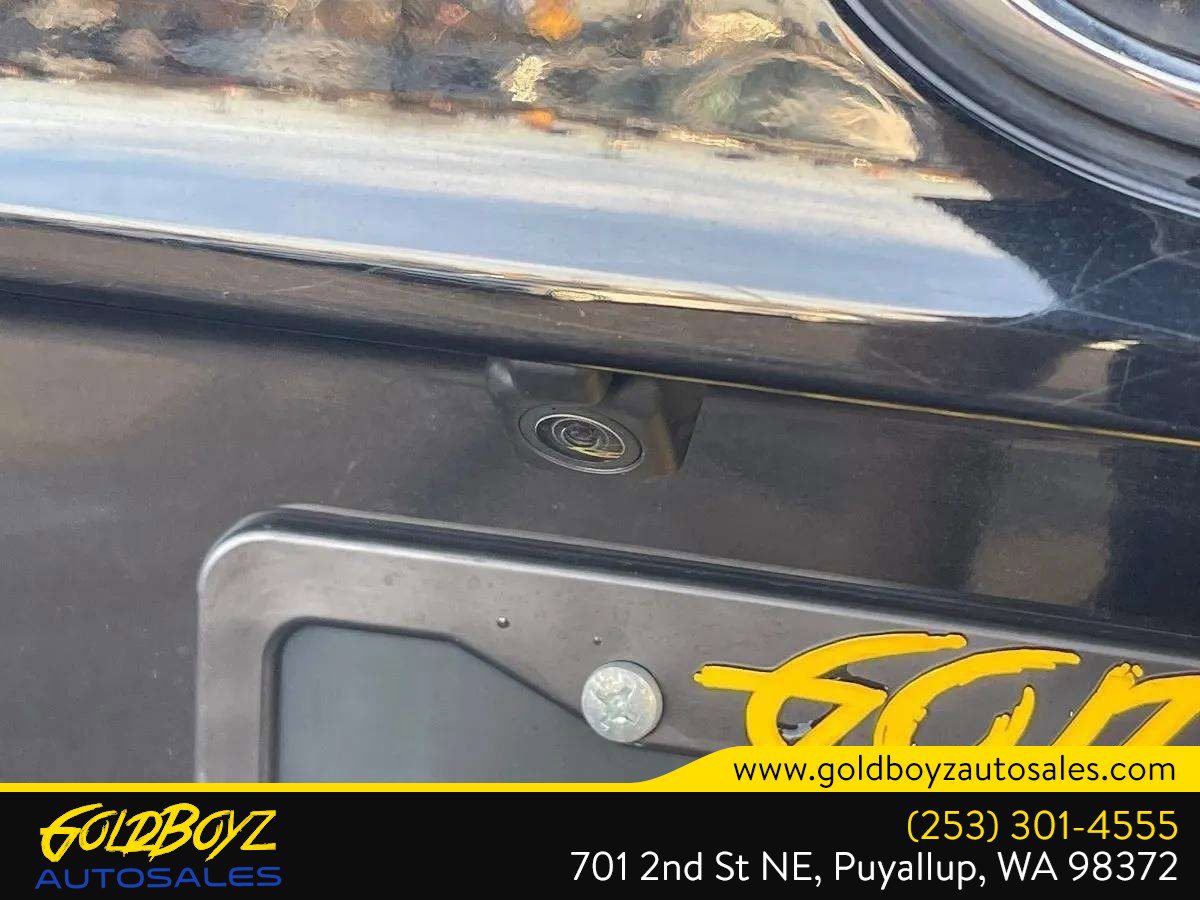 Used 2023 Toyota Highlander LE image 26